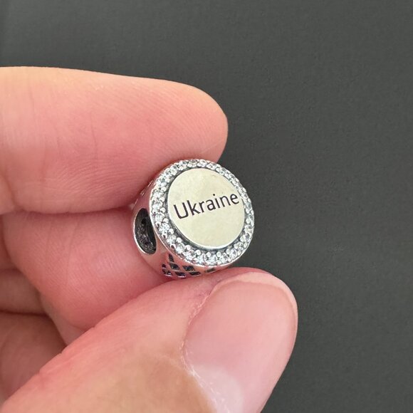 Pandora Ukraine Exclusive Charm - Picture 8 of 8